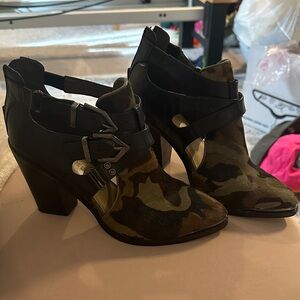 Gianni Bini Camouflage Heeled Boots